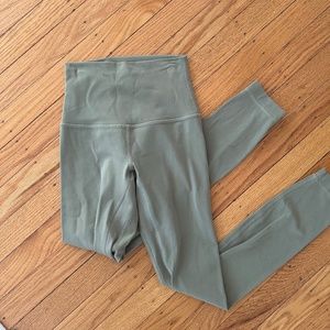 Lululemon size 2 green align leggings